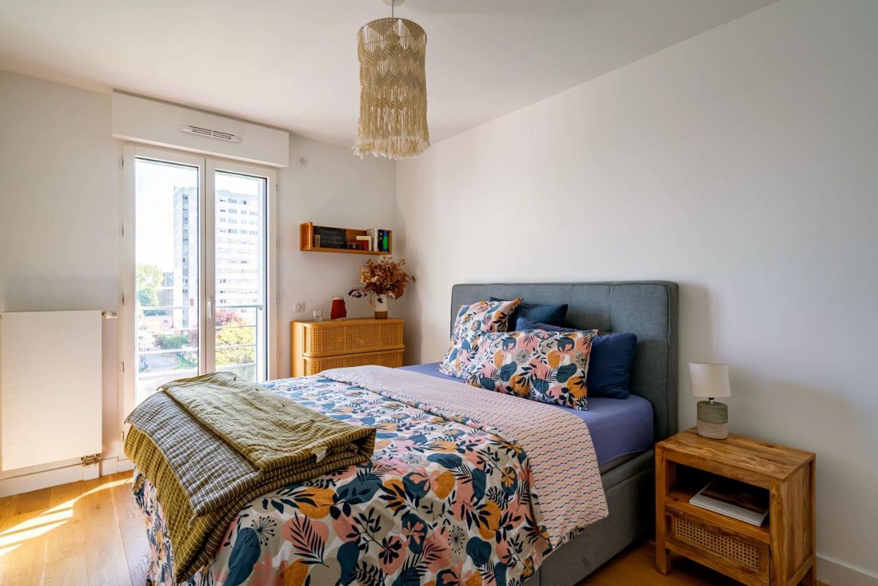 Stunning Apartment With Balcony To Visit Paris لوفالوا بيريه المظهر الخارجي الصورة